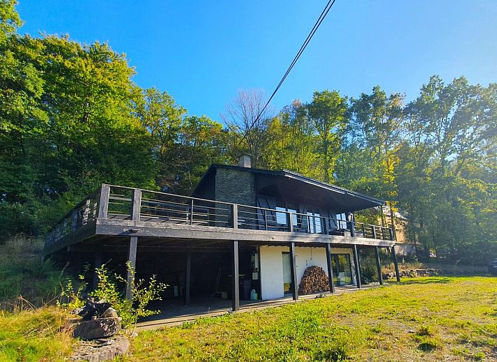 Chalet Agathe in Laforet, Ardennes offers a rustic stay amid green nature and serene surroundings in Namur, Belgium.