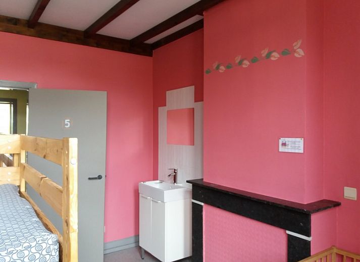 Volledig uitgeruste keuken in Maison Del Campo, vakantiehuis in Alle-sur-Semois, Belgi.