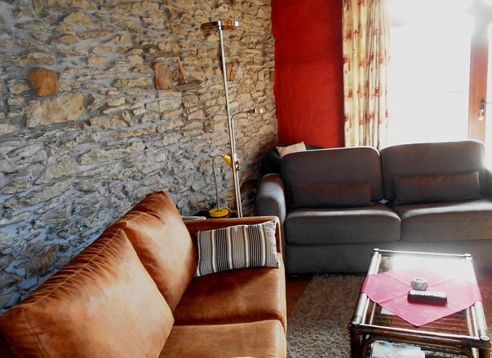 Tuin van La Haute Voie Appart. in Oizy, Bievre, met uitzicht op de groene omgeving van de Ardennen, Namen, Belgie.