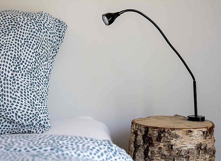 Spielgeraete aus Holz bei ARD126 in Waulsort, Ardennen, inmitten der Natur.