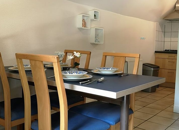 Gemuetliche Einrichtung des Ferienhauses in Bohan, komfortable Sitzecke in den Ardennen, Namur.