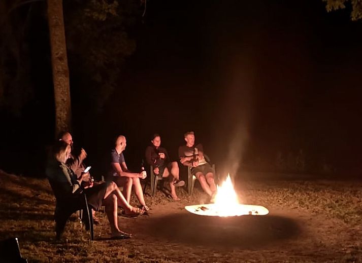 Gemuetliche Einrichtung des Ferienhauses in Bohan, komfortable Sitzecke in den Ardennen, Namur.