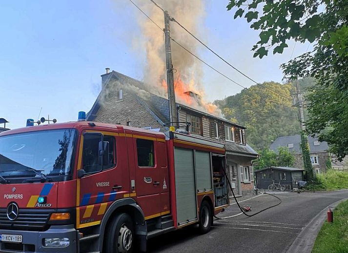 Guest house 082413 • Holiday property Namur • Woning met uitzicht op rivier Semois en Bohan (Ardennen) 