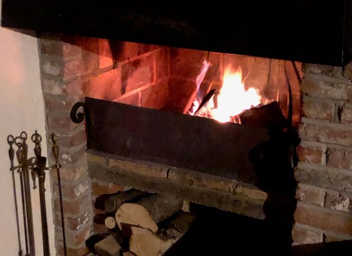 Prachtig uitzicht op groene heuvels vanuit Vakantiehuisje in Gros Fays, gelegen in de Ardennen, Namen, Belgie.