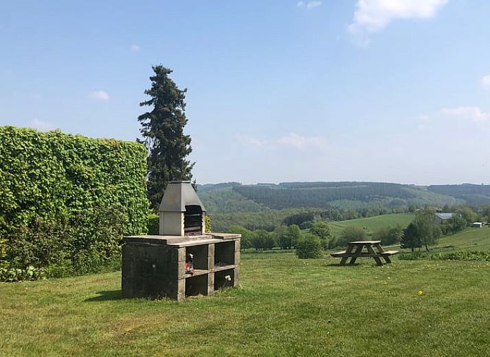 Adembenemend landschap rondom Vakantiehuisje in Gros Fays, perfect voor natuurliefhebbers in de Ardennen, Namen, Belgie.