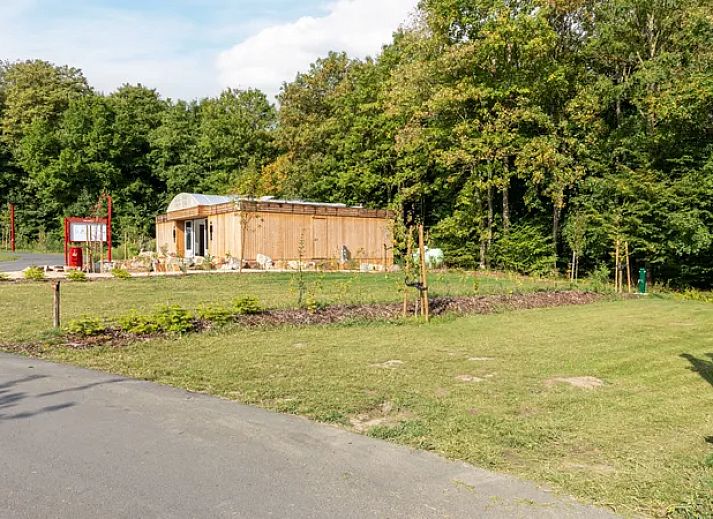 Guest house 082925 - Fixed travel trailer Namur - Luxe kampeerplaats XL | C2