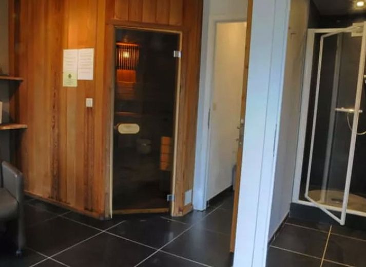 Guest house 083409 - Holiday property Namur - Vakantiehuis in Houyet