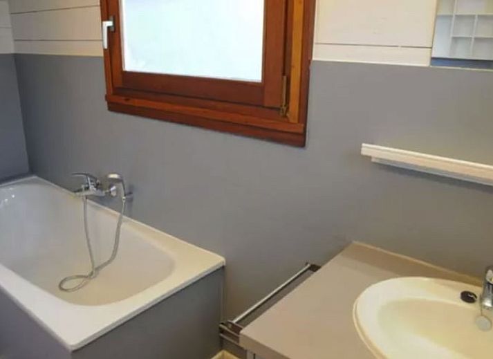 Guest house 083409 - Holiday property Namur - Vakantiehuis in Houyet