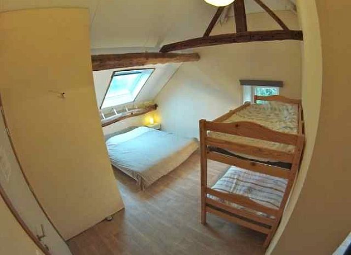 Geraeumiges Esszimmer in Le Moulin De Romedenne, Ferienhaus in Philippeville, Ardennen, ideal fuer grosse Gruppen.