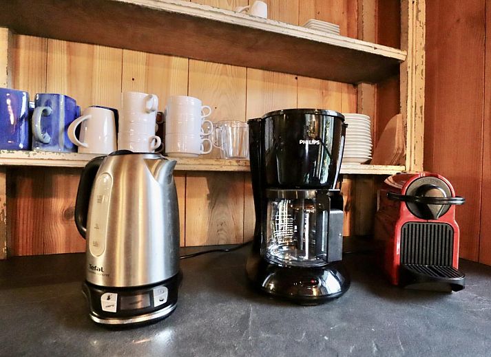 Relax in the recreation room of Leora Cosy, a vacation home in Membre, Ardennes, Belgium, with an inviting pool table.