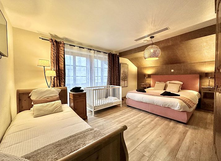 Relax in the luxurious sauna of Leora Cosy, a vacation home in Membre, Ardennes, Belgium, surrounded by serene nature.