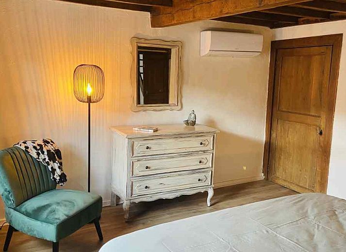 Ruime tuin en veranda van vakantiehuis ARD138 in Han-sur-Lesse, Ardennen, Belgie.