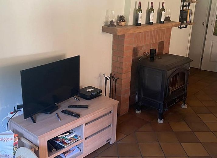 Veranda van Huisje in Oignies-en-Thierache, vakantiehuis in de Ardennen, Belgie, omgeven door groene natuur en rust.