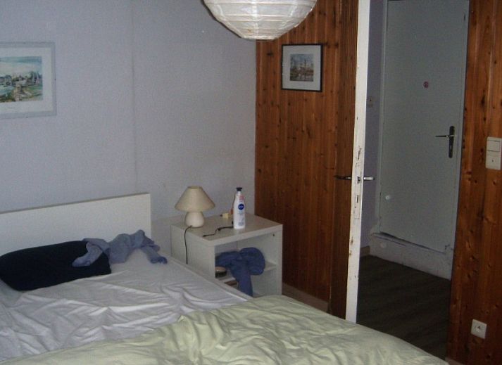 Groene velden rondom Le Mielandre vakantiehuis in Viroinval, Ardennen.