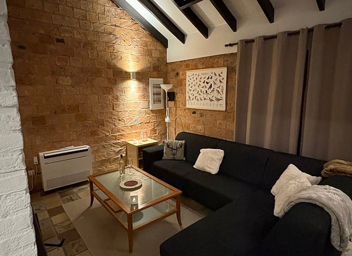 Cottage in Izier, a charming vacation home in the Ardennes, Luxembourg, Belgium, surrounded by green nature and peaceful surroundings.