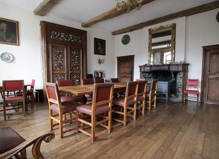 Stenen facade van Vakantiehuisje in Longchamps Bertogne in de Ardennen, Luxemburg, Belgie.