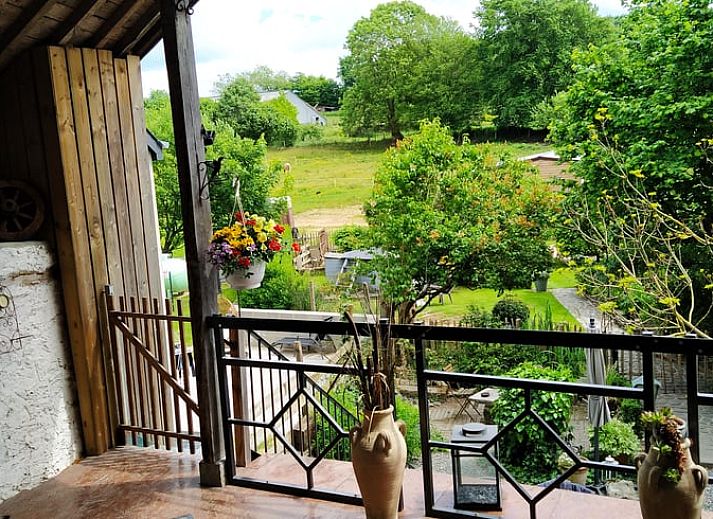 Charmante stenen gevel van Vakantiehuis in Bertogne, bed and breakfast in de Ardennen, Belgie.