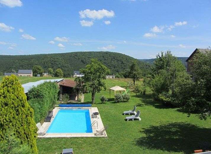 Belle Campagne vakantiehuis met zwembad in Erezee, Ardennen, Belgie, ideaal voor ontspanning.