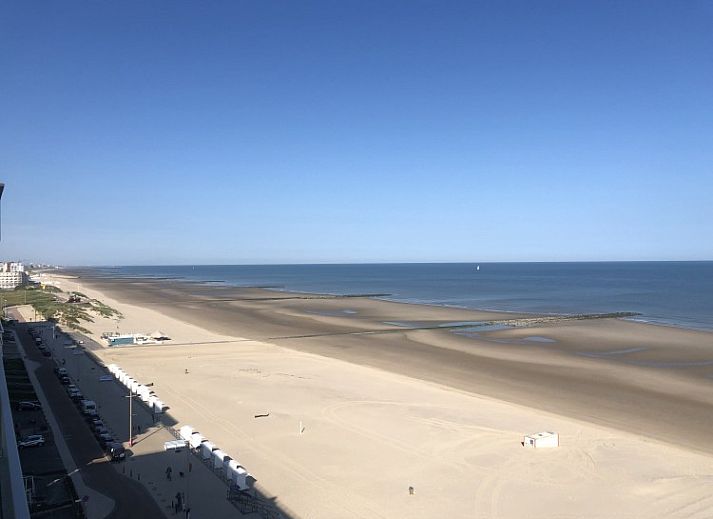 Adembenemend uitzicht op het strand vanuit www.frontaalzeezicht.com, appartement in Middelkerke bad, Belgische kust.