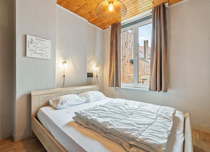 Vakantiehuis Ijzerstraat - 52 in Blankenberge, Belgische kust, met moderne gevel en centrale ligging voor een ontspannen verblijf.