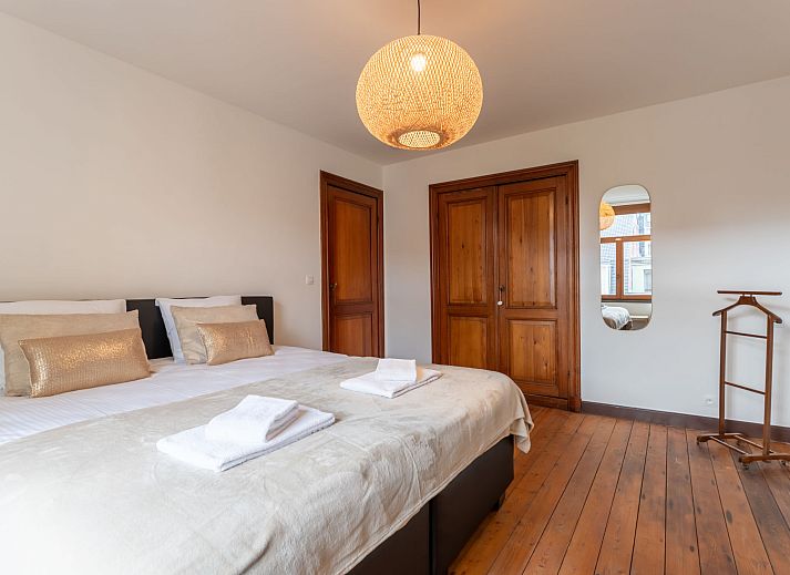 Stijlvolle badkamer in Vakantiehuis Notre Refuge, Blankenberge. Geniet van moderne voorzieningen aan de Belgische kust in uw Belle Epoque Escape.