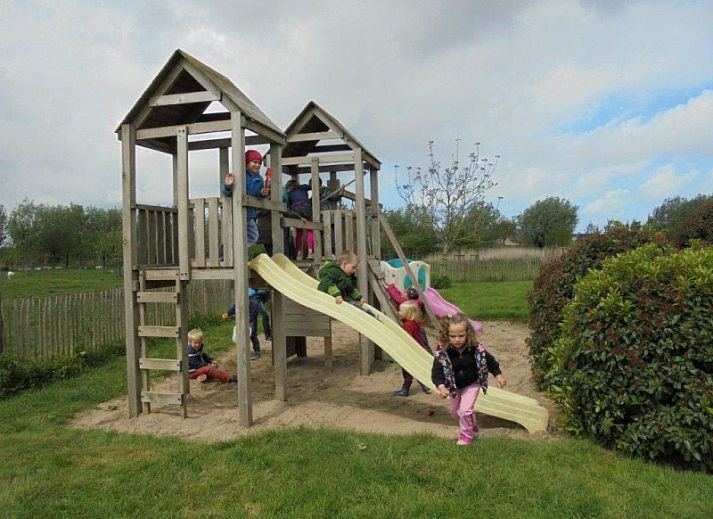 Stilvolle Diele im Ferienhaus Domaene Rietvelde, Oostduinkerke an der belgischen Kueste.