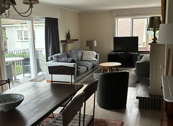 Balkon van Appartement fur 4 Personen und 1 Kind in Knokke-Heist, met uitzicht op de Belgische kust, ideaal voor ontspanning.