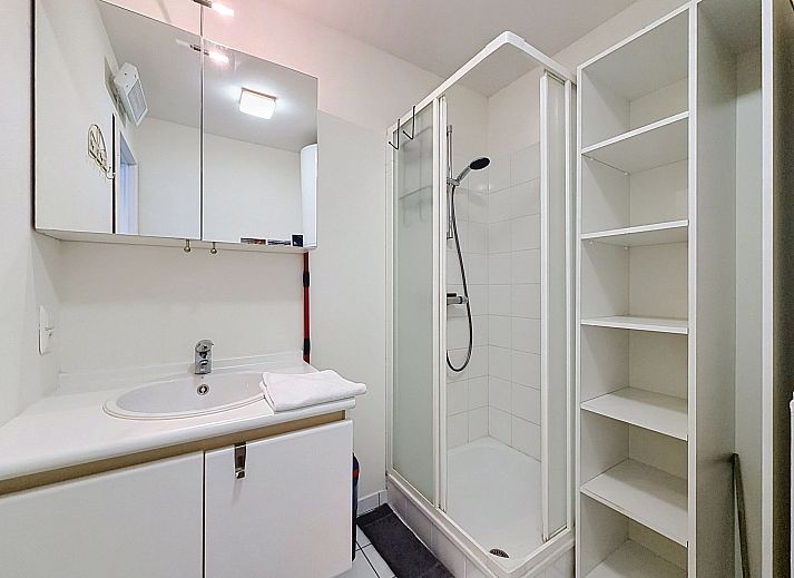 Guest house 1109140 - Apartment Belgian Coast - Appartement Deauville with pool & balcony