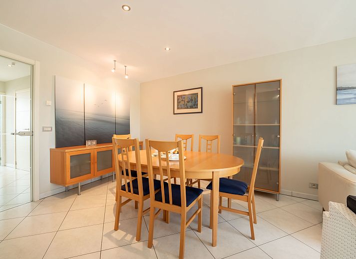Cozy living room of Apartment Queen Mary in Bredene on the Belgian coast, with modern furnishings and comfortable seating area.