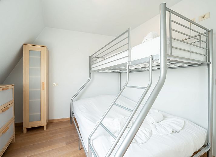 Modern kitchen in Apartment Queen Mary, Bredene, Belgian coast. Enjoy a stylish indoor space with views and luxury amenities.