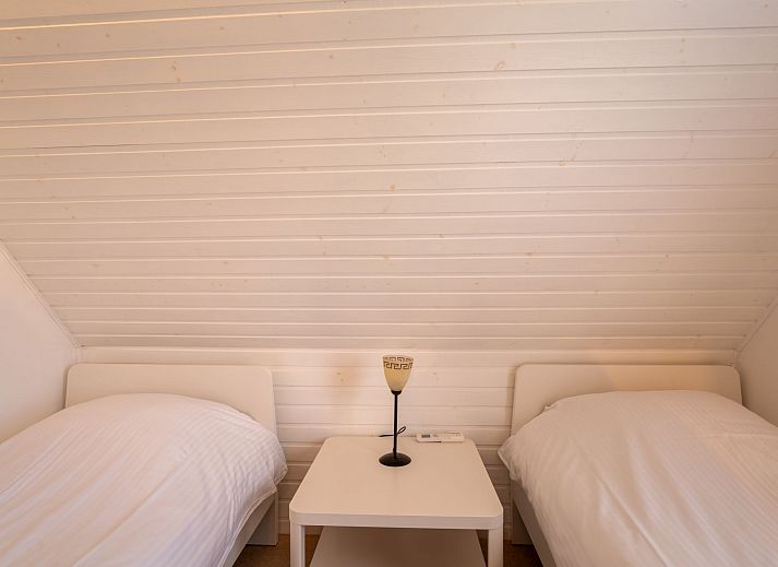 Moderne Kueche im Ferienhaus Villa Zeebries, Bredene, Belgische Kueste. Geniessen Sie die luxurioesen Kochmoeglichkeiten in diesem schoenen Ferienhaus.