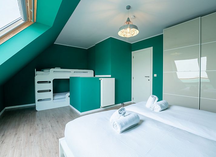 Modern kitchen in Apartment Parklane, Bredene, Belgian coast, with spacious layout and terrace view.