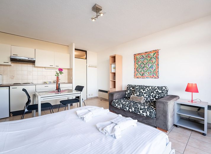 Enjoy the beautiful view from the balcony of Apartment Studio 62-705 in Bredene, Belgian coast, ideal for relaxation.