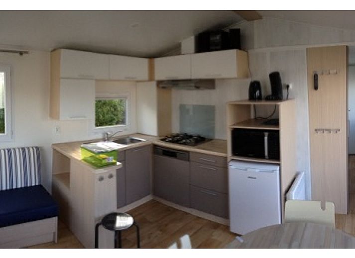 Veranda of Chalet Maldives Deluxe in Bredene, Belgian coast, ideal for relaxing and enjoying the fresh outdoors.