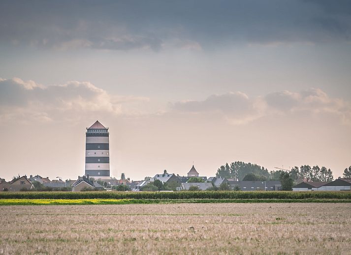 Attraktives Schlafzimmer im Ferienhaus Green in Bredene an der belgischen Kueste, mit moderner Einrichtung und viel natuerlichem Licht.