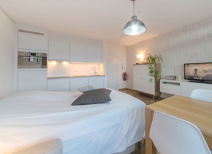 Enjoy the view from the terrace of Apartment Ochtendstemming in Bredene on the Belgian coast, perfect for a relaxing stay.