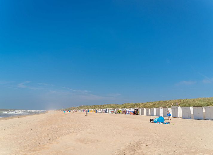 Apartment Duplex in Bredene, Belgian coast, with modern balconies and views of the surroundings.