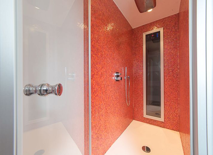 Stylish bedroom in Apartment Alaska Beach in Bredene, Belgian coast, offers comfort and tranquility for a relaxing stay.