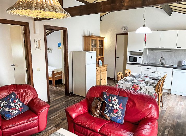 Geniet van het zwembad bij Vakantiehuis Zeewind 145 in Bredene, Belgische kust. Perfect voor ontspanning tijdens je verblijf aan zee.