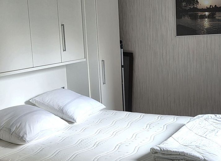 Enjoy a breathtaking sunset over the sea from Apartment Wohnung 'Wie zu Hause' in Middelkerke, Belgian coast.