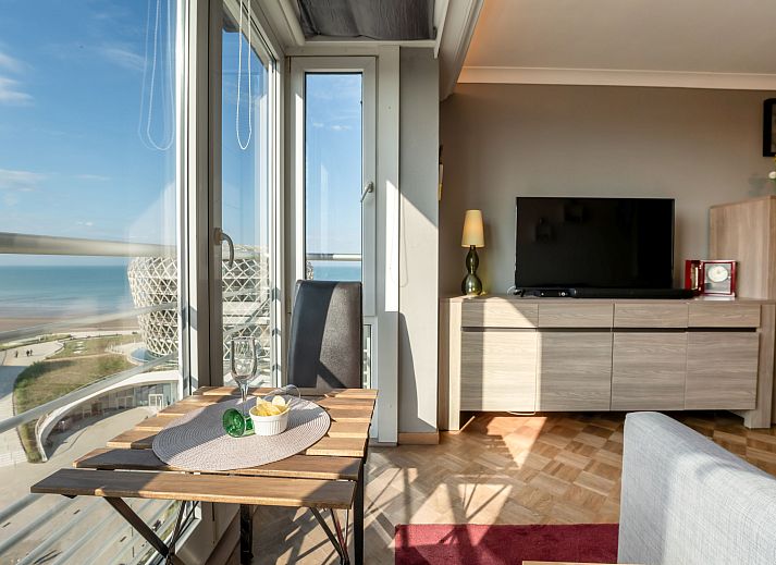 Enjoy stunning coastal views at Apartment Ravenna in Middelkerke, an ideal vacation destination on the Belgian coast.