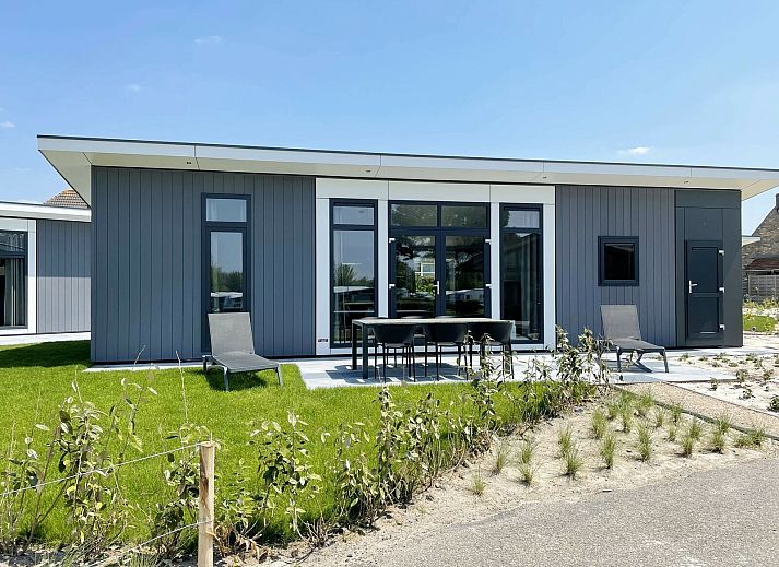 Moderne keuken en eetruimte in Premium Lodge I 6 personen, Nieuwpoort, Belgische kust, ideaal vakantiehuis voor gezinnen.