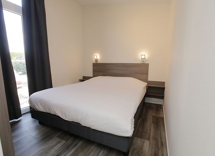 Moderne keuken en eetruimte in Premium Lodge I 6 personen, Nieuwpoort, Belgische kust, ideaal vakantiehuis voor gezinnen.