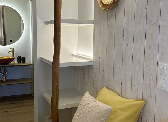 Ontspan in de luxe jacuzzi van Villa Z' Evita, vakantiehuis aan de Belgische kust in Nieuwpoort.