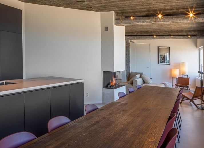 Contactgegevens en kenmerken van Logeren met zeezicht, luxe appartement in Oostende, Belgische kust.