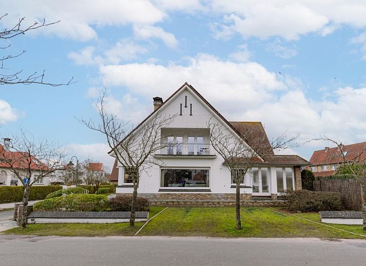 Villa Dolce Vita in De Panne, belgische Kueste, mit gemuetlicher Sitzecke und Kamin.