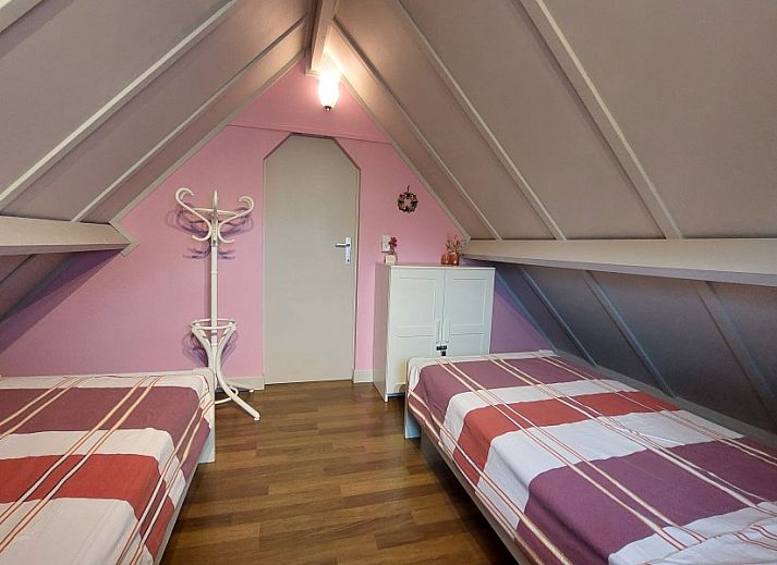 Badezimmer und Diele im Ferienhaus Duinendaele 272, Adinkerke, De Panne, belgische Kueste.