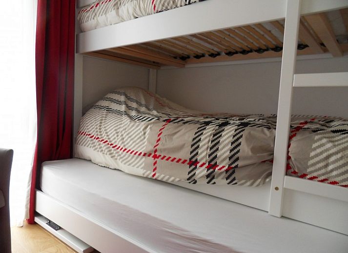 Spacious living room in Zonneblik aan zee apartment in De Panne, Belgian coast, overlooking the dunes.
