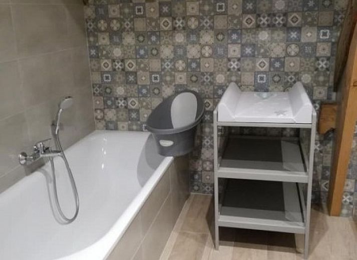 Entree van 't Moerenzicht vakantiewoning in Westhoek, West-Vlaanderen met moderne inrichting.
