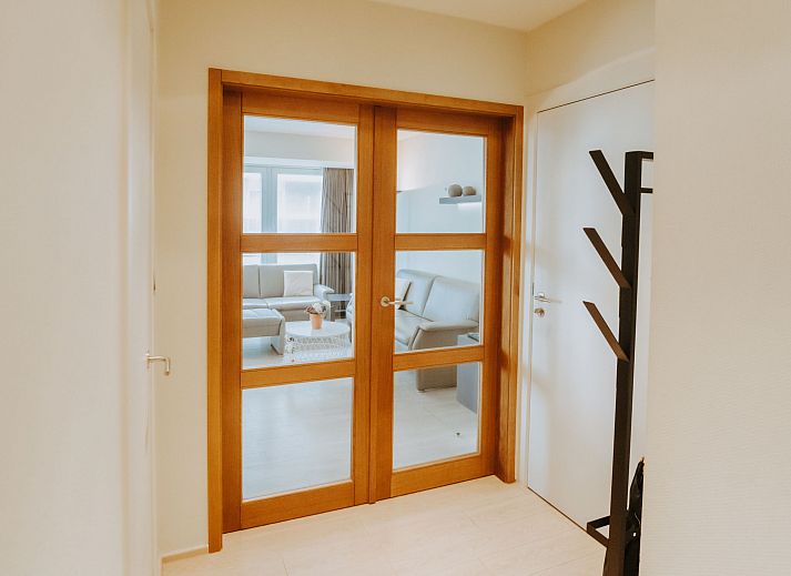 Stylish dining space in Apartment Goethe, De Haan, Belgian coast. Enjoy a modern indoor space close to the beach.